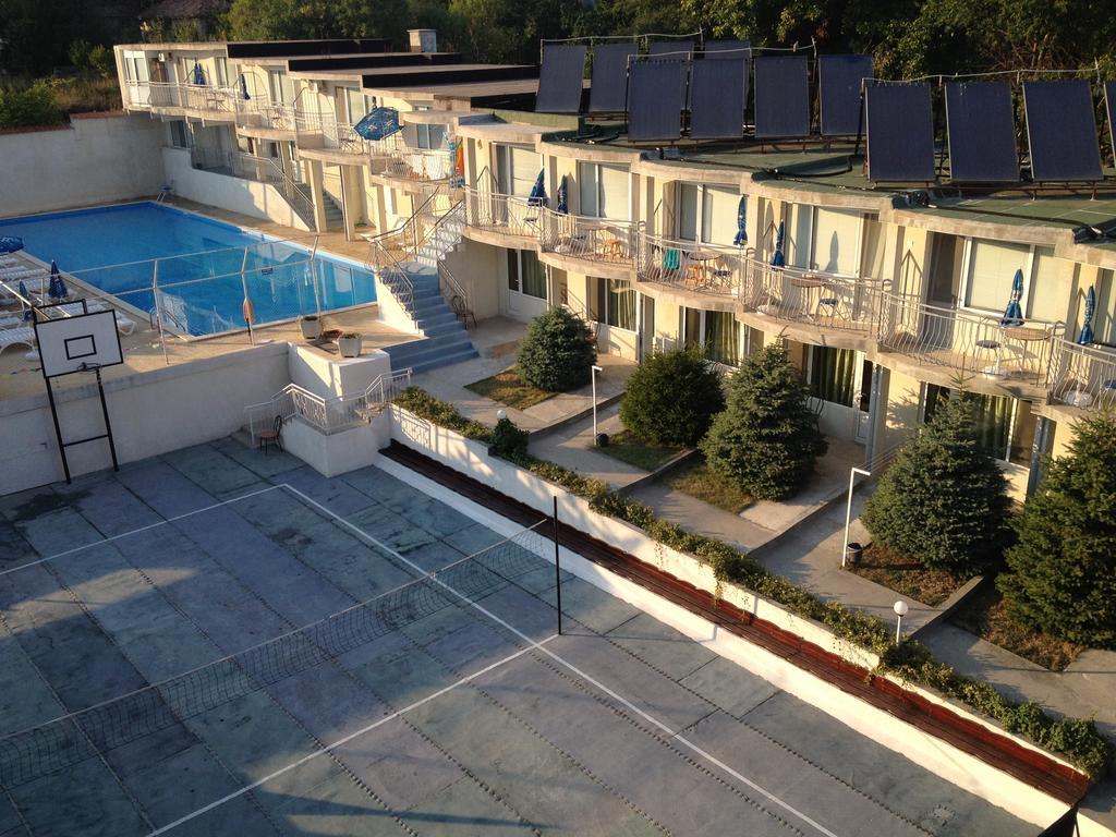 Hotel Moskoiani Byala  Esterno foto