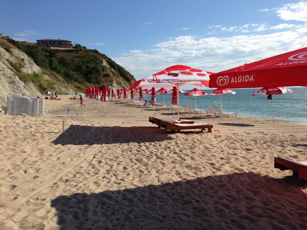 Hotel Moskoiani Byala  Esterno foto