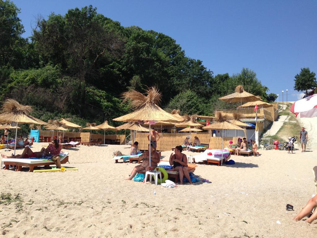 Hotel Moskoiani Byala  Esterno foto