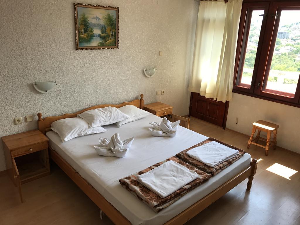Hotel Moskoiani Byala  Esterno foto